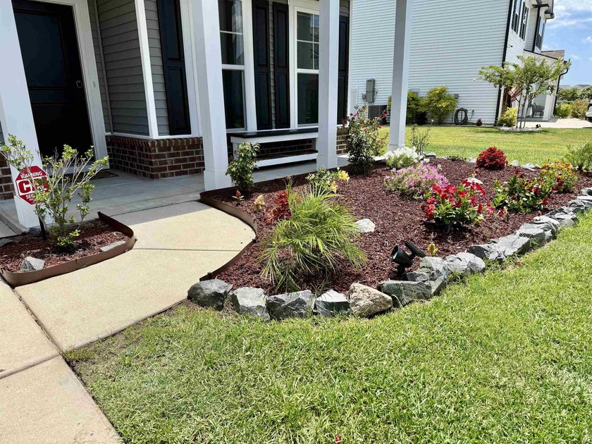 Fall in love with 1684 Villena Drive located in the sought-after - photo 4