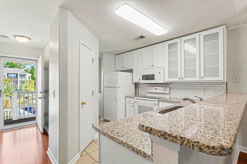 This beautifully maintained second-floor 2-bedroom, 2-bath condo - photo 10