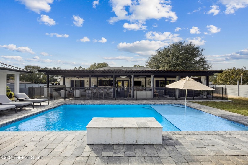 Enjoy peaceful living in this modern 4BR/3BA farmhouse on nearly - photo 5