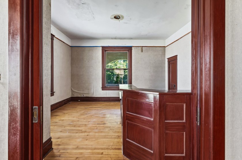 Historic Downtown Investment Opportunity showcasing timeless - photo 12