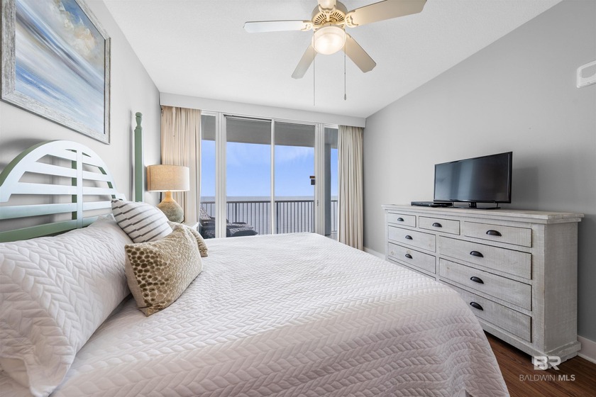 Welcome to Island Tower 2202! Enjoy the spectacular views from - photo 14