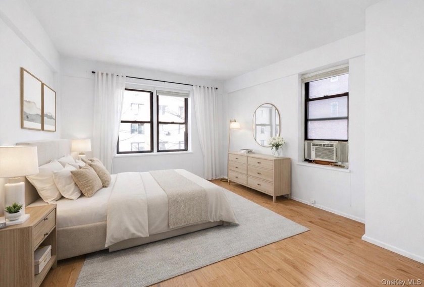 Freshly Painted 1BR/1BA co-op in prime Forest Hills. Abundant - photo 15