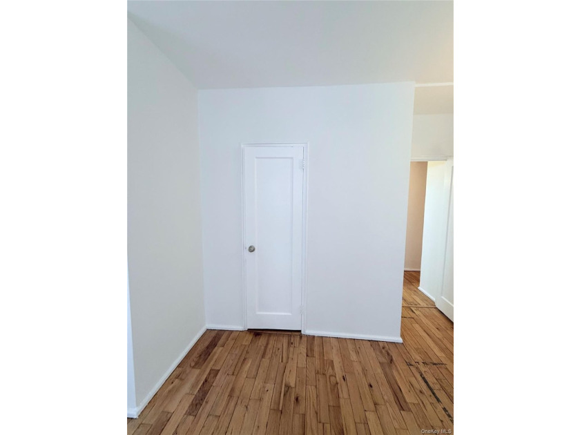 Freshly Painted 1BR/1BA co-op in prime Forest Hills. Abundant - photo 18