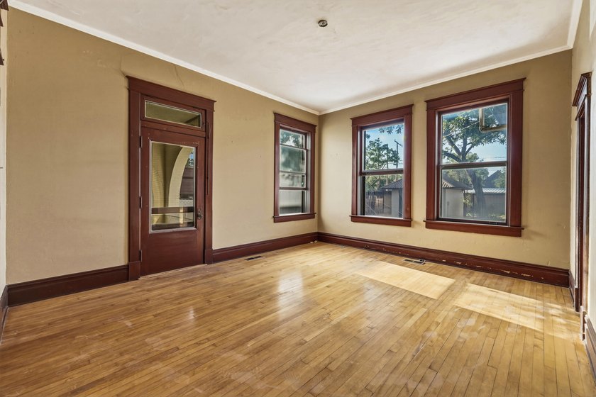 Historic Downtown Investment Opportunity showcasing timeless - photo 25