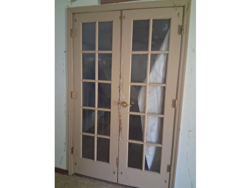 This 4 bedroom 2 bath home is sold AS-IS without appliance and - photo 9