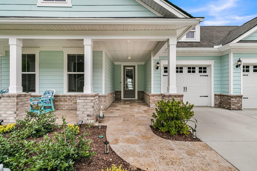 A rare opportunity to own a beautifully customized Del Webb - photo 2