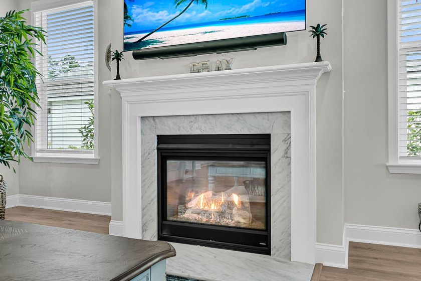 A rare opportunity to own a beautifully customized Del Webb - photo 6