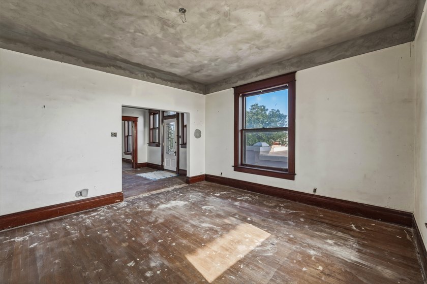 Historic Downtown Investment Opportunity showcasing timeless - photo 45