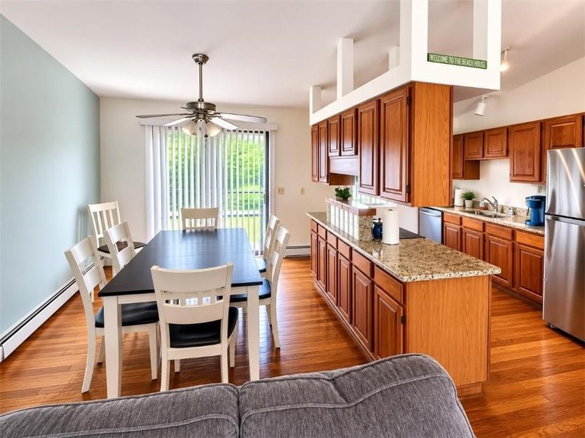 This attractive contemporary raised ranch in popular Eastward - photo 7