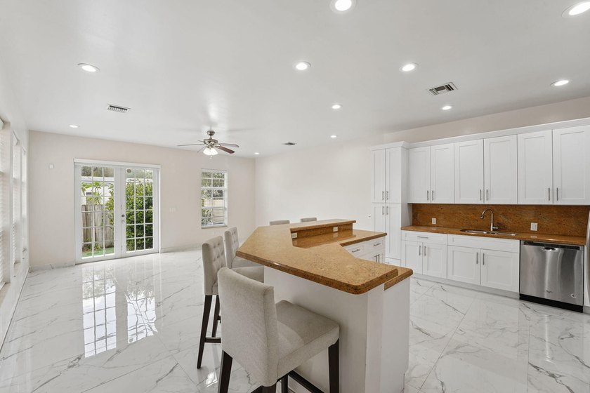 Welcome to your stunning home in the highly coveted Tarpon River - photo 5