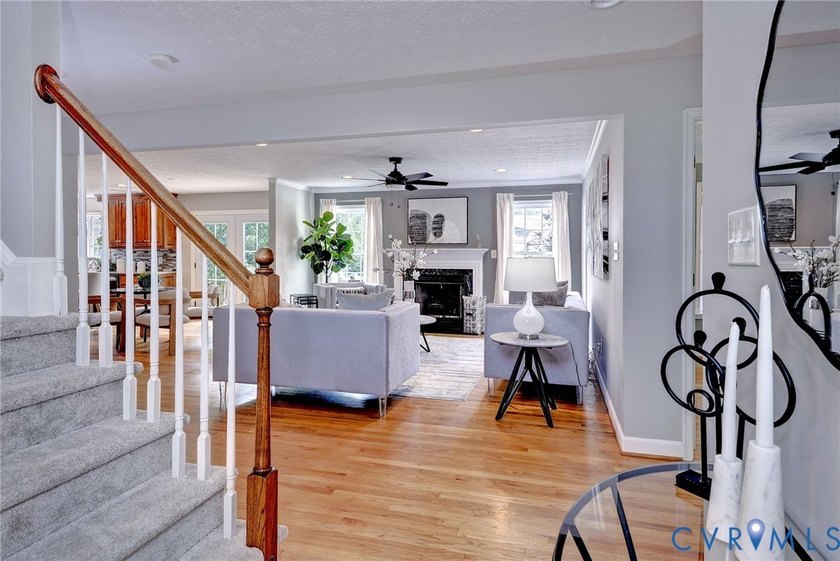 Experience refined living in this well-appointed 5-bedroom, 3 - photo 5