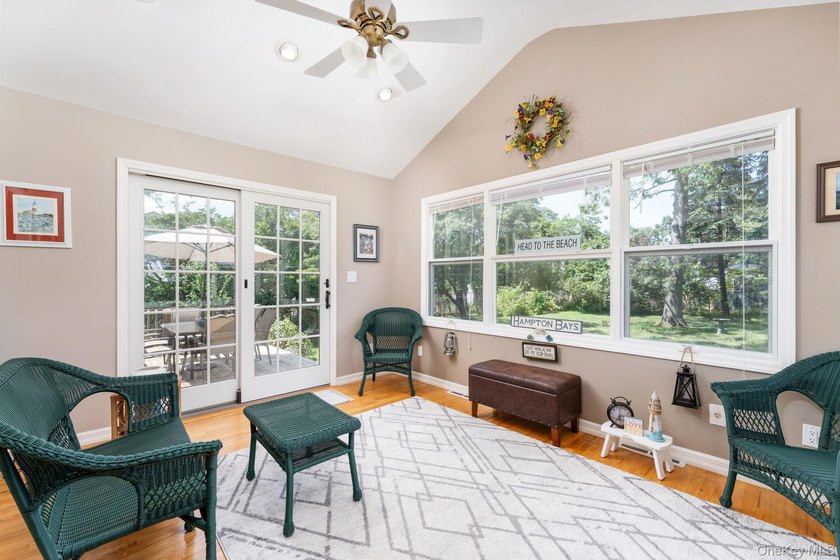 This well kept ranch offers comfortable living in a desirable - photo 7