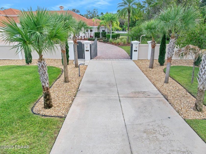 Welcome to 602 Tomoka Avenue - a gated, custom-built estate - photo 5