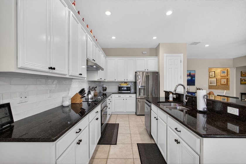Welcome to this exquisitely maintained and undeniably charming - photo 29