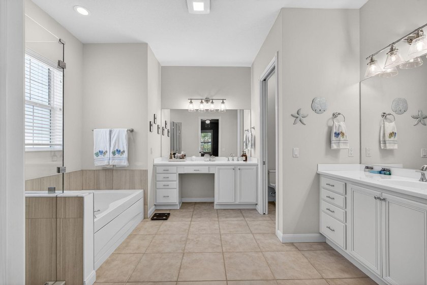 Welcome to this exquisitely maintained and undeniably charming - photo 33