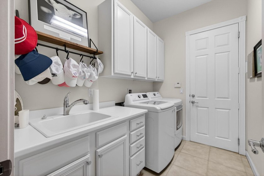 Welcome to this exquisitely maintained and undeniably charming - photo 42