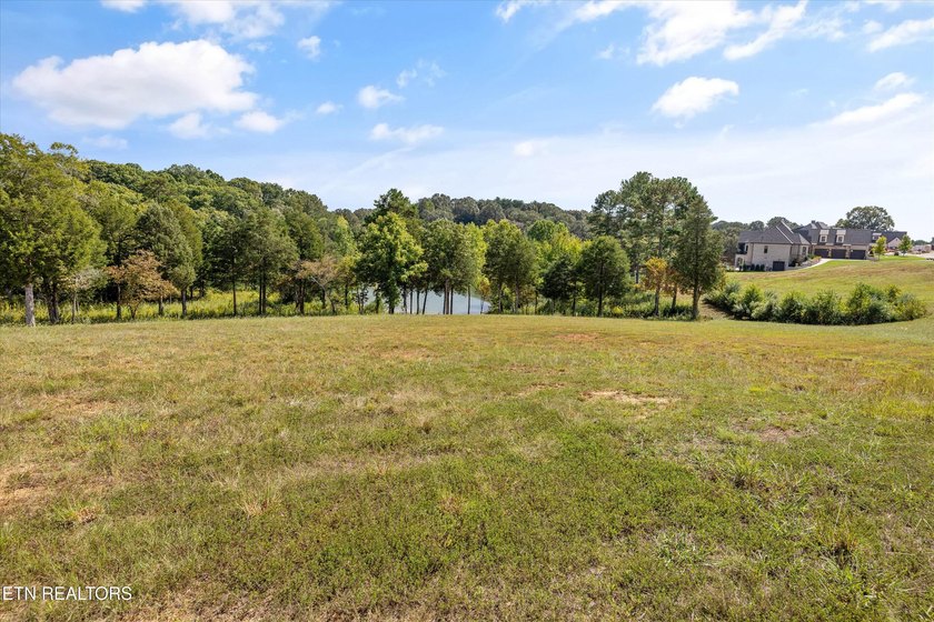 It is my pleasure to introduce you to 181 Bulwark Way, a premier - photo 4