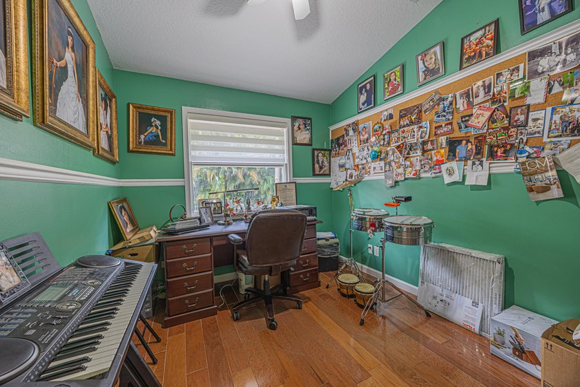 Country Living at its finest- Large, well appointed home located - photo 19