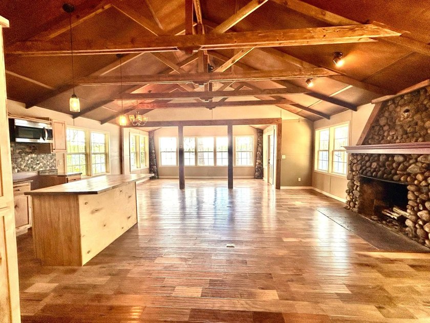 GORGEOUS LAKE HOME WITH PREMIER SANDY FRONTAGE ON - photo 7