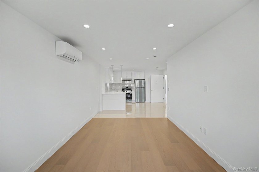 A rare opportunity to own a fully renovated semi-attached 663 - photo 16