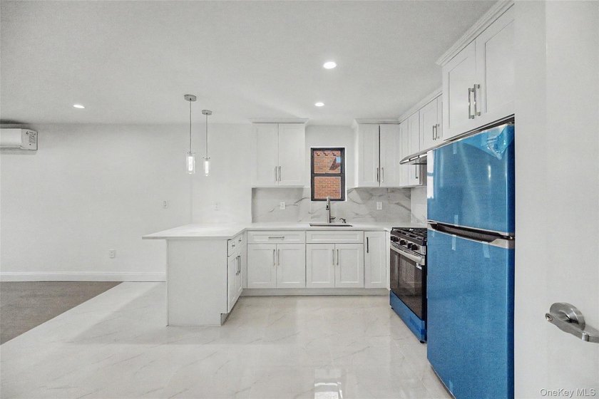 A rare opportunity to own a fully renovated semi-attached 663 - photo 17