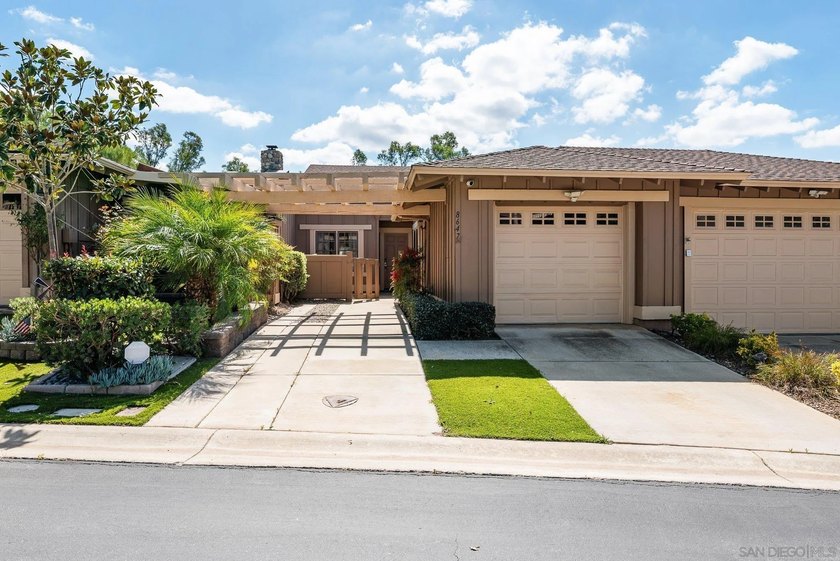 Set in a peaceful VA-approved community in North Escondido, this - photo 3