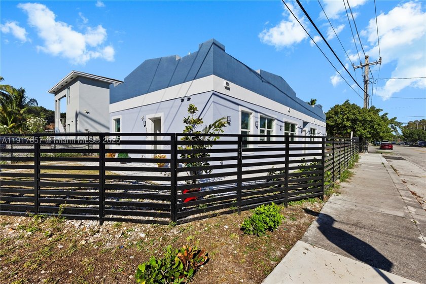 Rare opportunity to acquire a brand-new construction duplex - photo 8