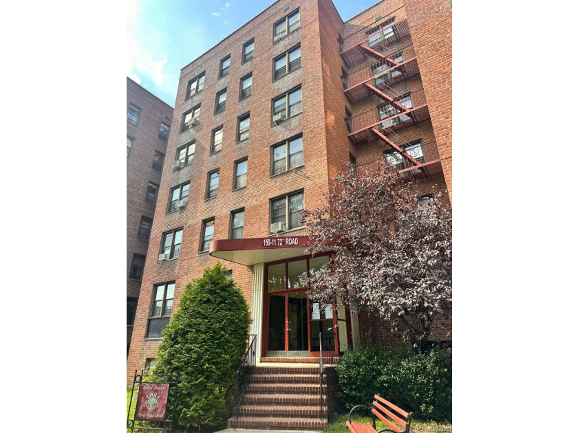 1-bedroom apartment located in Flushing - photo 3