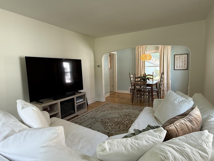Welcome to this charming 3-bedroom Cape Cod in Cudahy! The main - photo 12