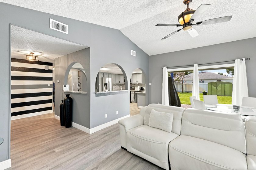 Don't miss this beautifully maintained 3-bedroom, 2-bath home - photo 12
