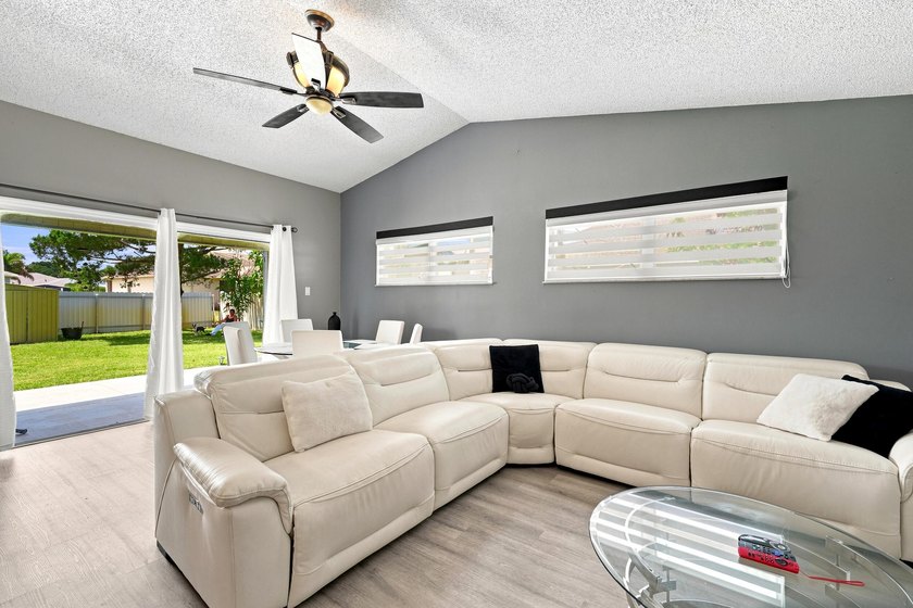 Don't miss this beautifully maintained 3-bedroom, 2-bath home - photo 13