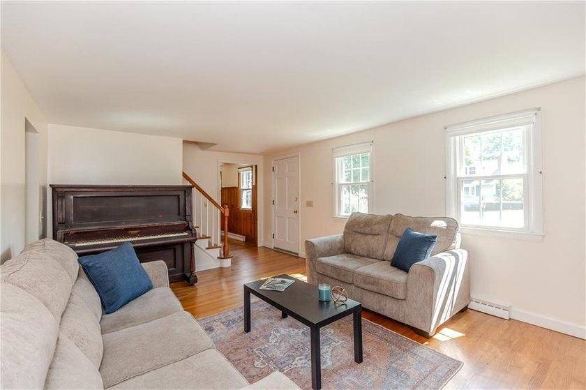 Timeless charm, abundant natural light, and an unbeatable - photo 4