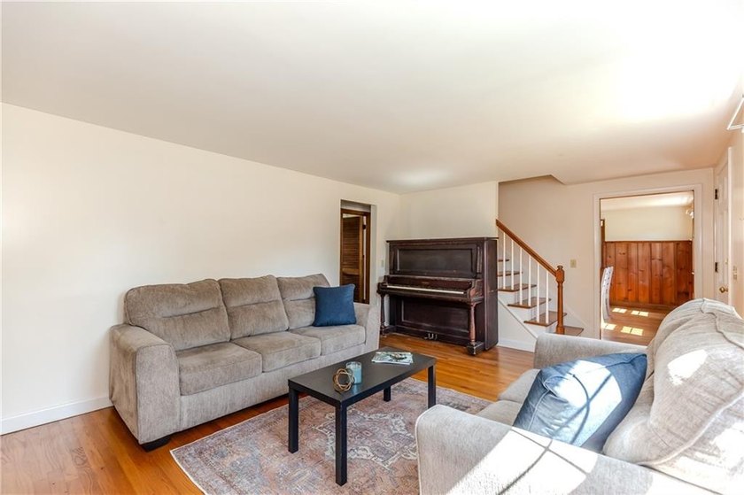 Timeless charm, abundant natural light, and an unbeatable - photo 6