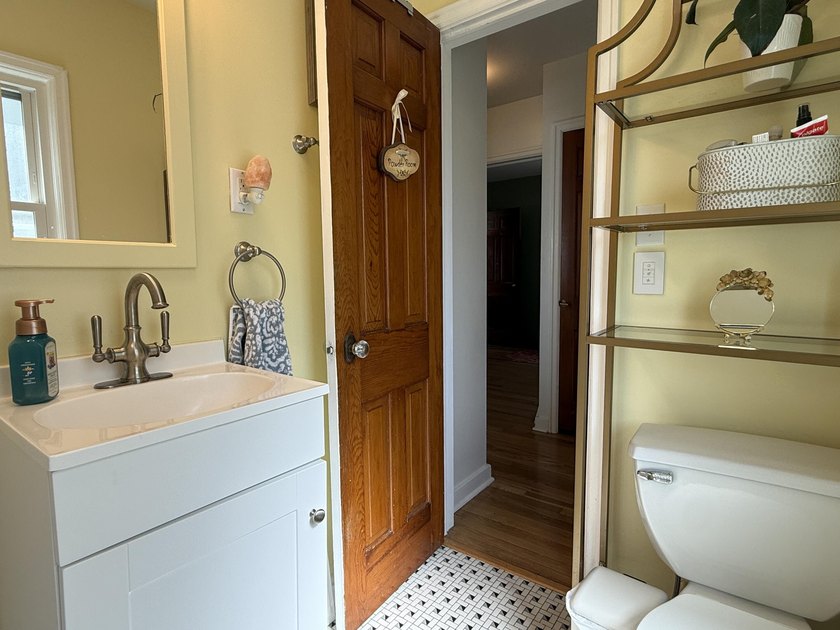 Welcome to this charming 3-bedroom Cape Cod in Cudahy! The main - photo 17