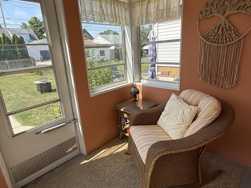 Welcome to this charming 3-bedroom Cape Cod in Cudahy! The main - photo 19