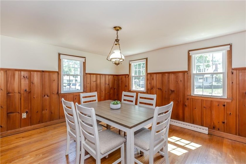 Timeless charm, abundant natural light, and an unbeatable - photo 10