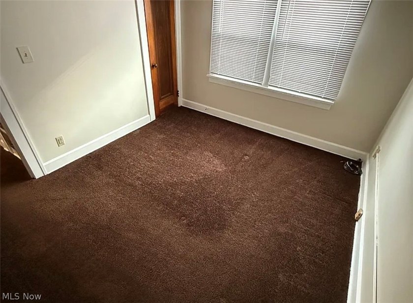 Excellent investment opportunity in the desirable Grovewood - photo 21