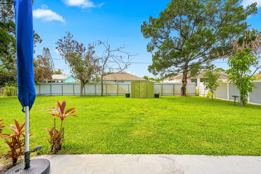 Don't miss this beautifully maintained 3-bedroom, 2-bath home - photo 25