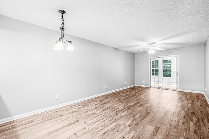Welcome to this charming, updated 2-bedroom, 2-bathoom condo - photo 10