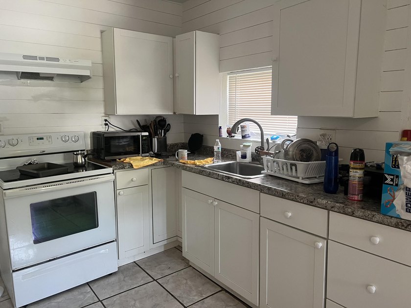Welcome to this fantastic investment opportunity under normal - photo 3