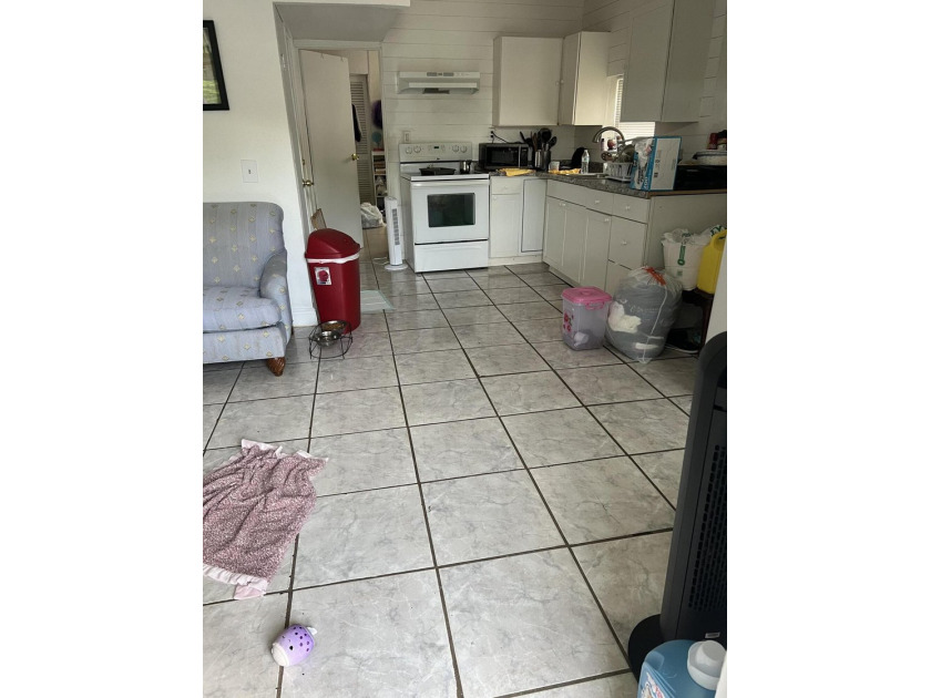 Welcome to this fantastic investment opportunity under normal - photo 9