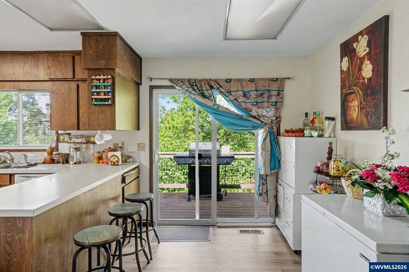 Perched above the Willamette River in Canby, this rare 7.46-acre - photo 19