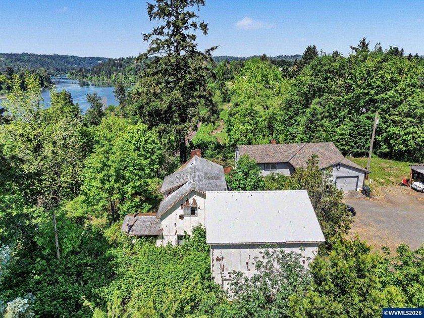Perched above the Willamette River in Canby, this rare 7.46-acre - photo 26