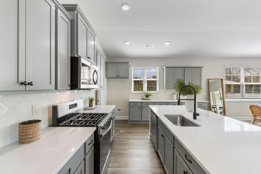 Welcome Brunswick Plantation! A gated community with 24 hours - photo 7