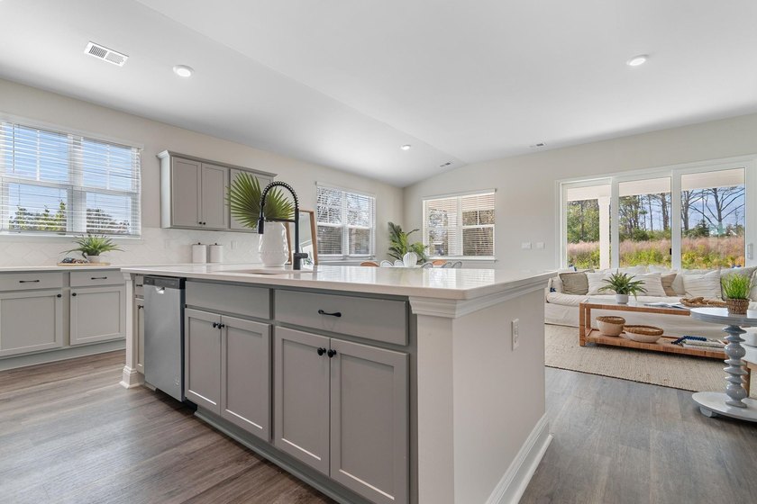 Welcome Brunswick Plantation! A gated community with 24 hours - photo 10