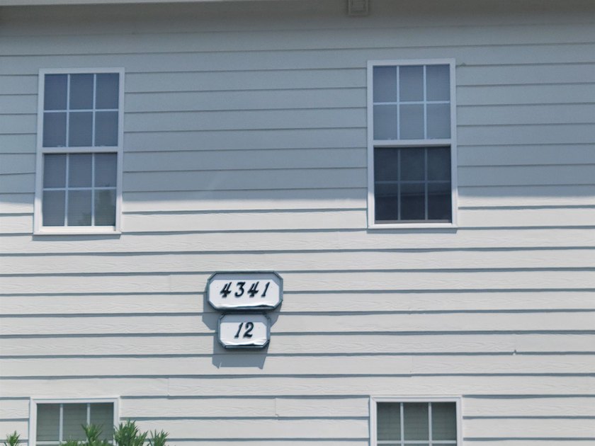 Welcome to this beautifully remodeled first floor 2-bed 2-bath - photo 2