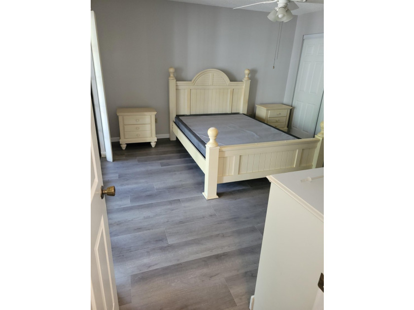 Welcome to this beautifully remodeled first floor 2-bed 2-bath - photo 9