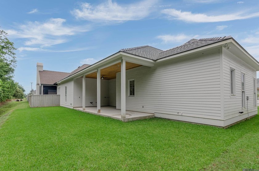 Picture brick sidewalks, front porch swings, and neighbors who - photo 29