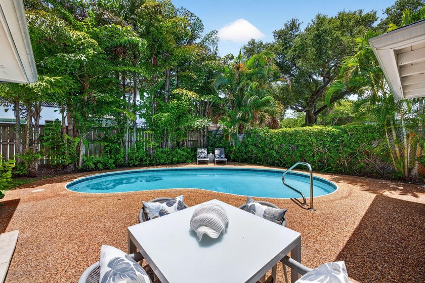 Beautifully updated Florida Ranch home overlooking Cliff Lake - photo 40