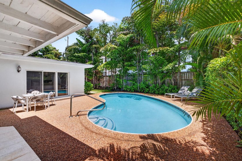 Beautifully updated Florida Ranch home overlooking Cliff Lake - photo 41